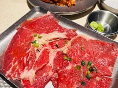 -蚂蚁洞·烤肉大营地(上海静安大悦城店)