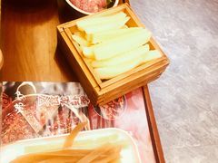 土豆-沸炉重庆老火锅(军事博物馆店)