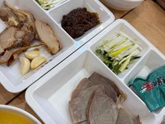 -李连贵熏肉大饼(金隅嘉品Mall店)