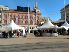 -耶拉契奇总督广场