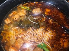 -八月美食小馆(银泰城总店)