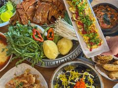 -喇喇排骨火锅·传统韩式脊骨汤(望京西园总店)