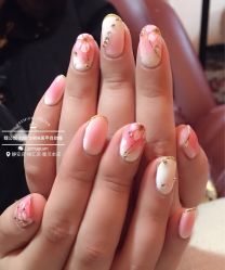 -睫乐园•睫公馆•美睫美甲沙龙