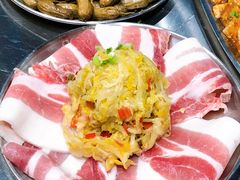 酸菜五花肉-马路牙子烧烤音乐酒馆(望京店)