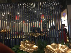 -尚尚仙·酸汤猪手·猪肚鸡火锅(华联万柳购物中心店)