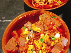 -巴四老城区炭火蛙锅(张江店)