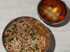 -正宗杨记普洱酸醋米线(总店)