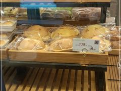 -顶东面包花园·生日蛋糕(世博店)