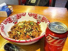 肉店招牌牛肉炒饭-肉店炸炸炸·爆汁孜然牛肉