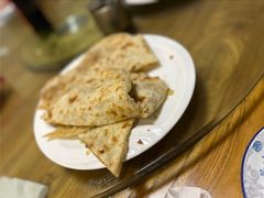 -溢心园香河肉饼总店