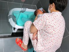 -苏州雏渐肥月嫂