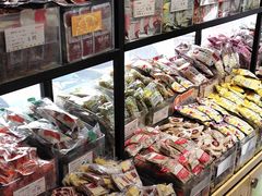 -良品铺子(绵竹中心广场店)