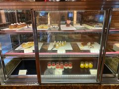 面包甜点陈列柜-马哥孛罗咖啡厅·Cafe Marco (厦门马哥孛罗东方大酒店)