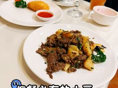 肉馅土豆饼-老井俄式餐厅