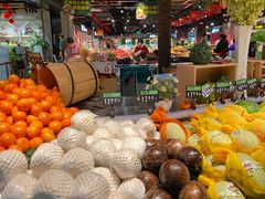 -中百仓储超市有限公司(越秀星汇维港店)