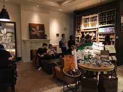 大堂-星巴克臻选(广州沙面店)