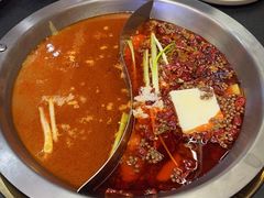 -沸炉重庆老火锅(军事博物馆店)