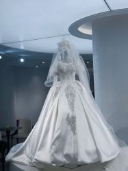 -青禾蒙娜丽莎婚纱摄影(武汉总店)