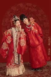 点击看大图 -挪娅婚纱摄影皇家会所