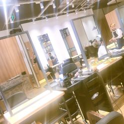 -Mentor Hair Salon
