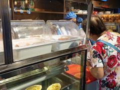 -护国寺小吃店(红莲南路店)