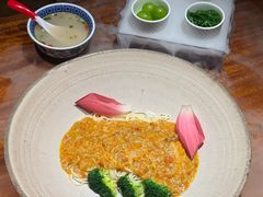 -李犟大爆鳝面·手工蟹黄包(湖滨西湖店)