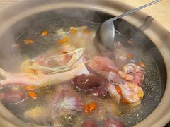 -邹开喜·炭炉鸡煲·海鲜火锅(虹口足球场店)