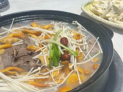 -九寨特色牦牛肉汤锅 羊肉汤锅