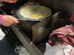 -正宗杂粮煎饼香软鸡蛋饼