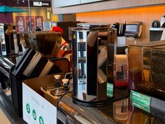 -星巴克臻选(上海长风大悦城店)