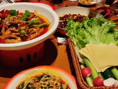 -六福烧烤酒馆(秦隆步行街店)