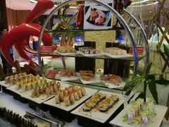 -小天鹅戴斯酒店鲸鲨百汇创作料理