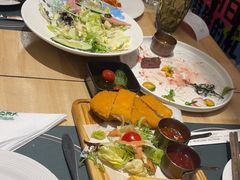 -刀叉遇上筷子中西融合餐厅(和平店)