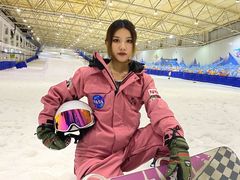 -乔波室内滑雪场