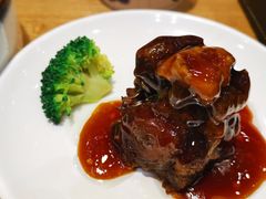 精品红烧牛尾-紫光园·烤鸭(吕家营店)