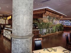 -八府香鸭·啫啫煲(华山路店)