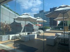 -UNI UNI(环亚凯瑟琳店)