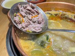 -洱火云南酸菜牛肉火锅(石景山当代商城店)