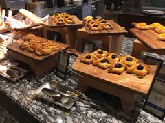 -广州天河希尔顿酒店