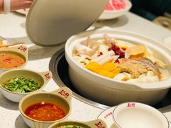 -三人行骨头王火锅(长寿店)