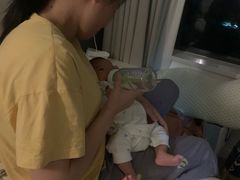 -鲸鱼妈妈月嫂/育婴师定制