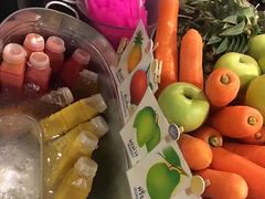 -席娜卡琳火车铁道夜市