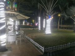 -亚龙湾亚泰商业街