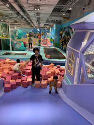 -利奥梦幻主题乐园(爱琴海购物公园店)