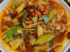 -川流不息·地道川菜·小龙虾(松东路店)