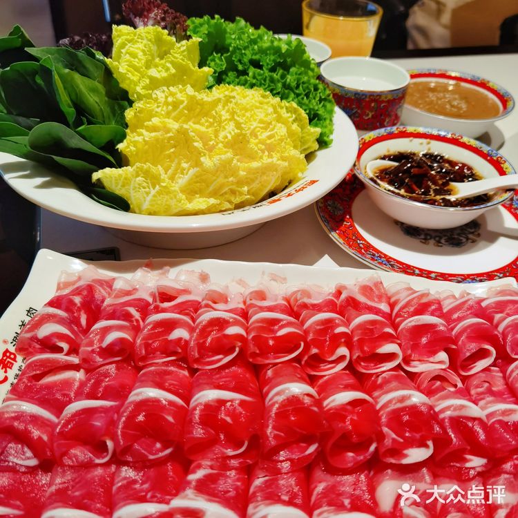 涮羊肉～还得咱老北京铜锅涮肉地道‼️