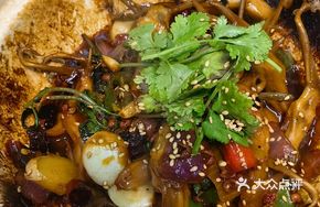 Duck Tongue Stir-fry in Clay Pot