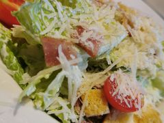 凯撒色拉-Ambra Haus琥珀屋精酿餐厅(宝山店)