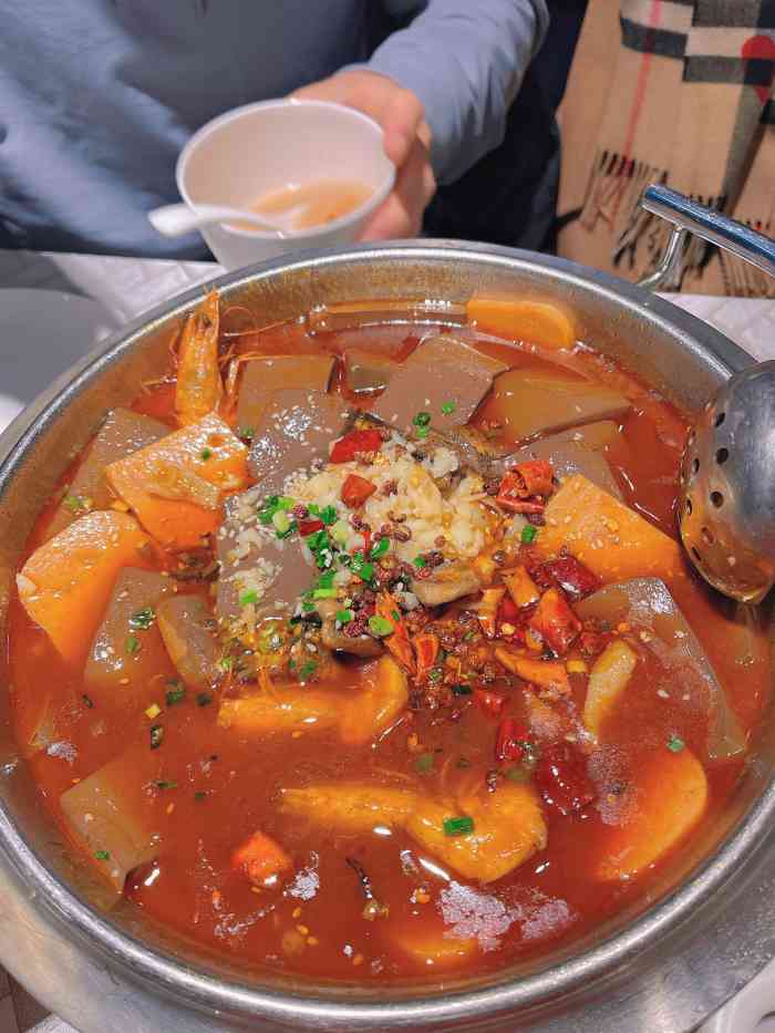 红菜苔·楚菜(安贞店)-"比较正宗的湖北菜,环境不错黑红色系为主,.