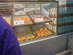 面包甜点陈列柜-月枫堂(长春这有山店)